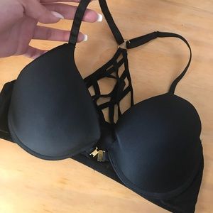 Lightly lined bra good condition 36c